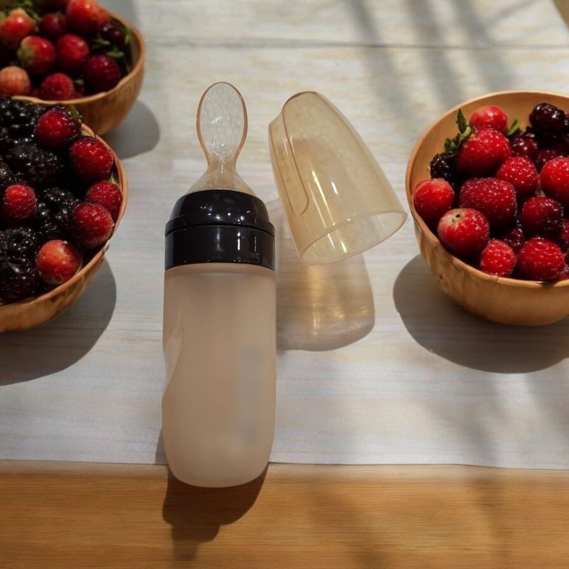 Premium Feeding Spoon with Squeezy Food Grade Silicone Feeder Bottle for Infant Baby for Infant 4 Months Plus Food Feeder BPA Free Feeder Bottle for Baby Feeding - Image 4