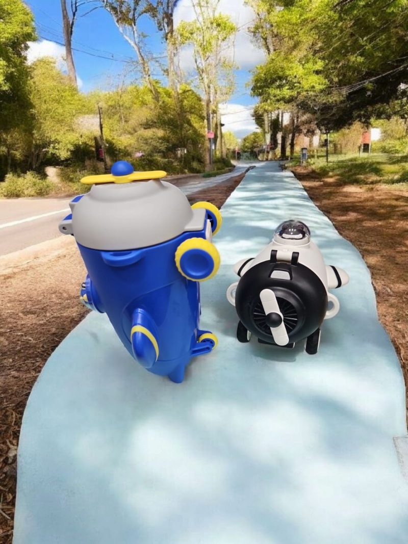 Airplane Shaped Water Bottle sipper Portable, Strap Plane Water Bottle for Kids