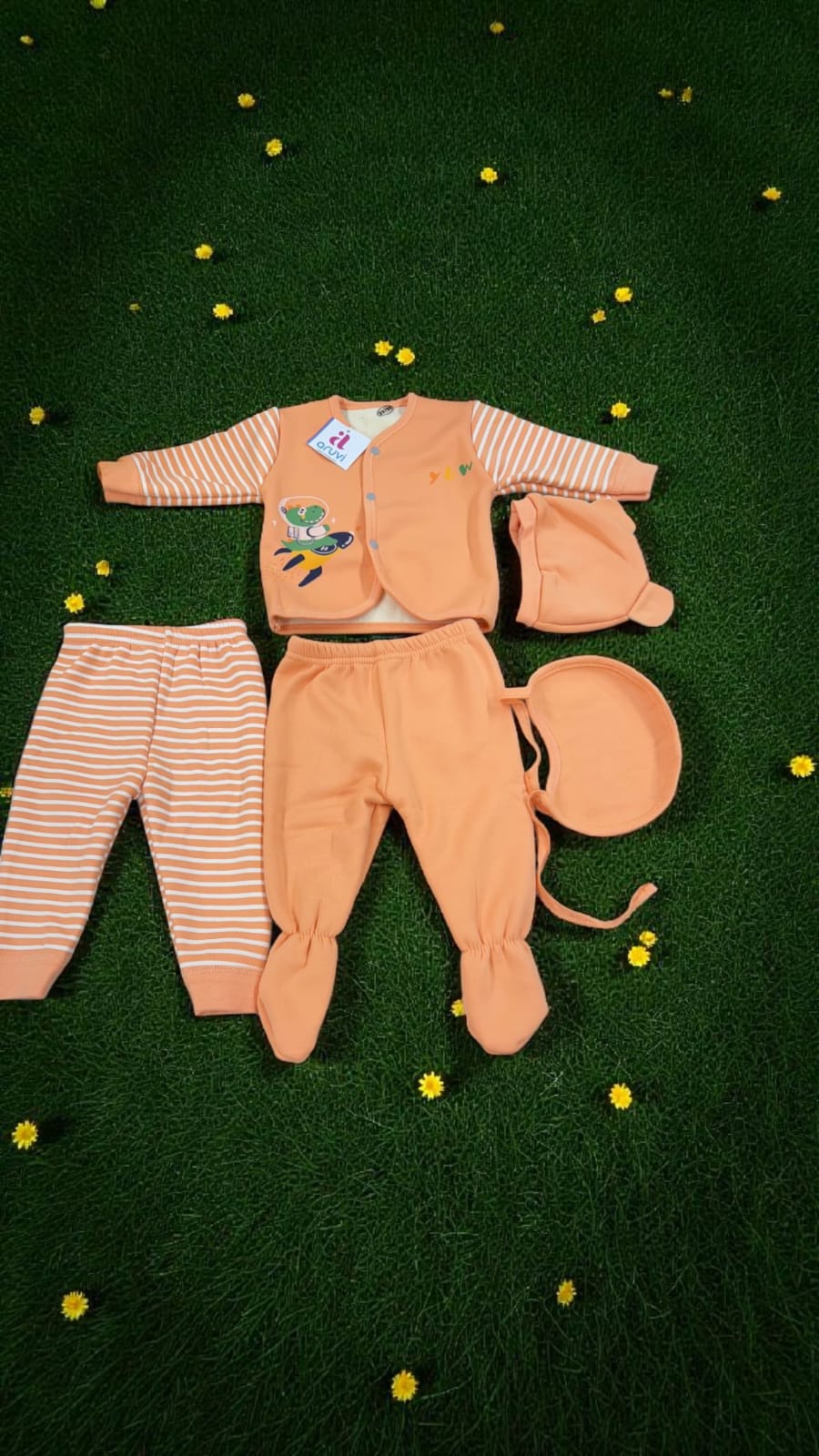 Premium Quality New Born Baby Gift Set (Winter wear/Sweater) Color Blue (Pack of 5) 0-6 months