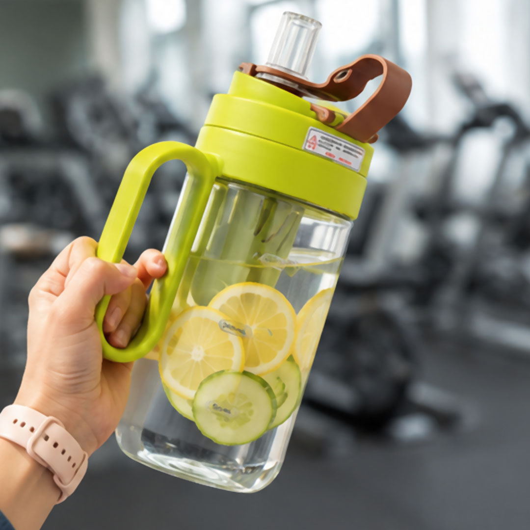 Detox Water Bottle with Fruit Infuser – 830ml Reusable Water Bottle - Image 5